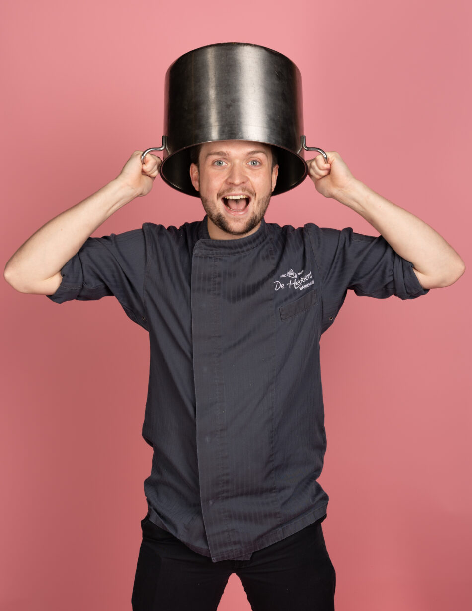 Cas komt uit de pan